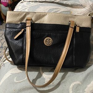 Black and Tan Giani Bernini faux pebble leather medium bag